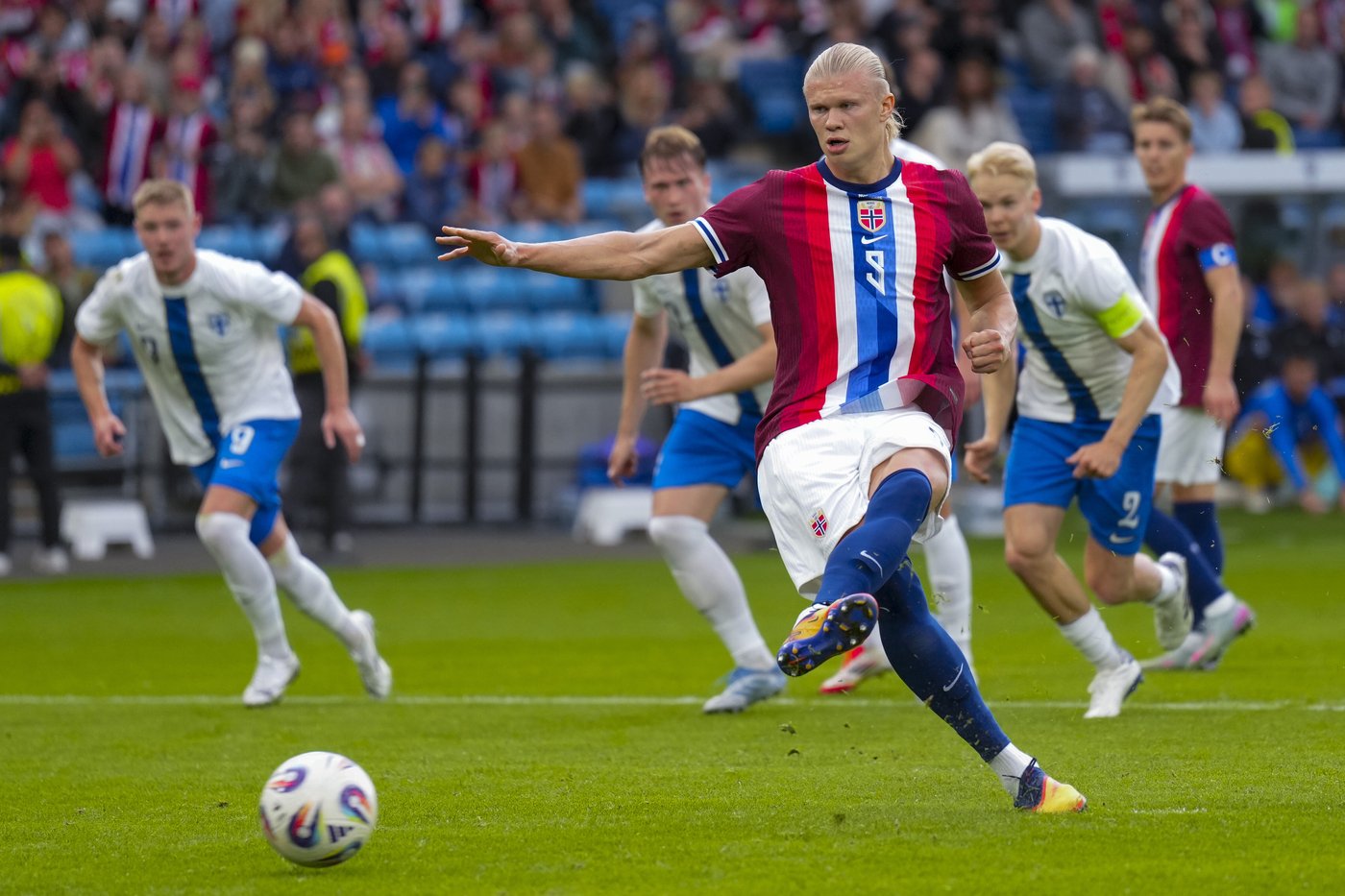 Haaland requires stitches in face after bizarre incident on Norway duty but OK to play Moldova | iNFOnews.ca Haaland requires stitches in face after bizarre incident on Norway duty but OK to play Moldova | iNFOnews.ca