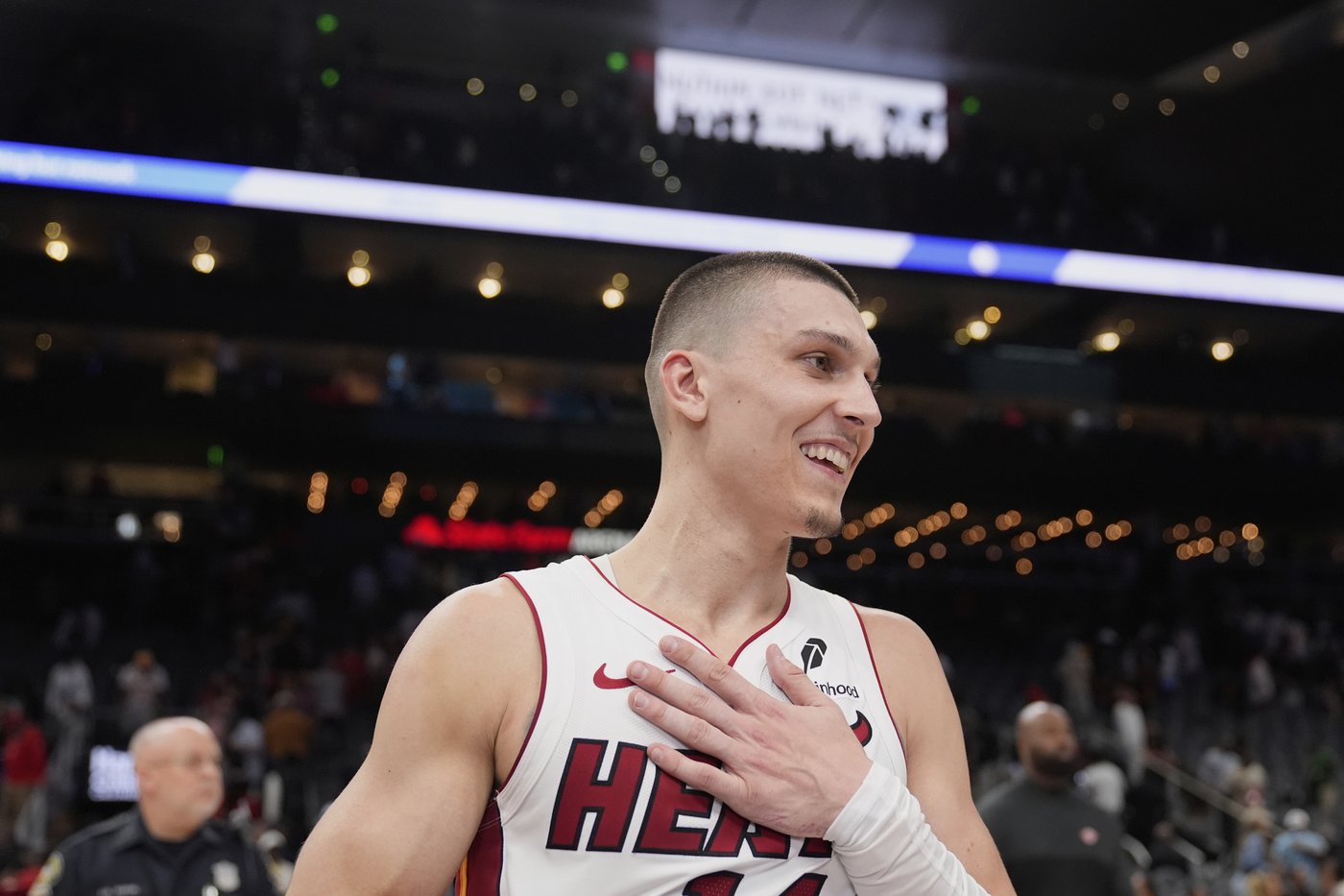 Wemby's back. Kyrie and Tatum want to be back. Injuries were a talking point at NBA media days | iNFOnews.ca