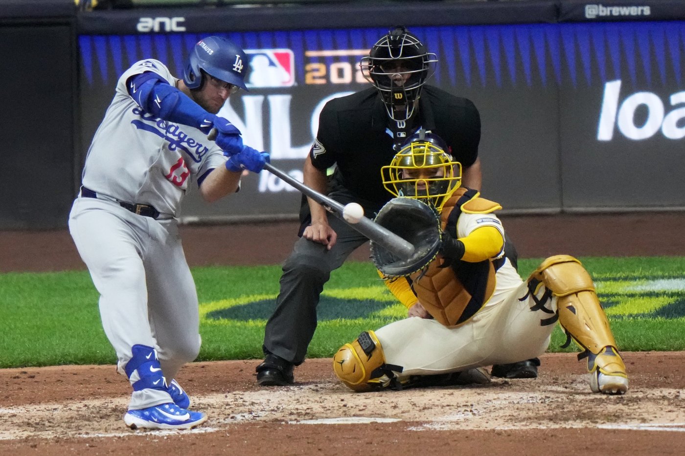 Yamamoto throws 3-hitter as Dodgers beat Brewers 5-1 for 2-0 lead in NLCS | iNFOnews.ca Yamamoto throws 3-hitter as Dodgers beat Brewers 5-1 for 2-0 lead in NLCS | iNFOnews.ca