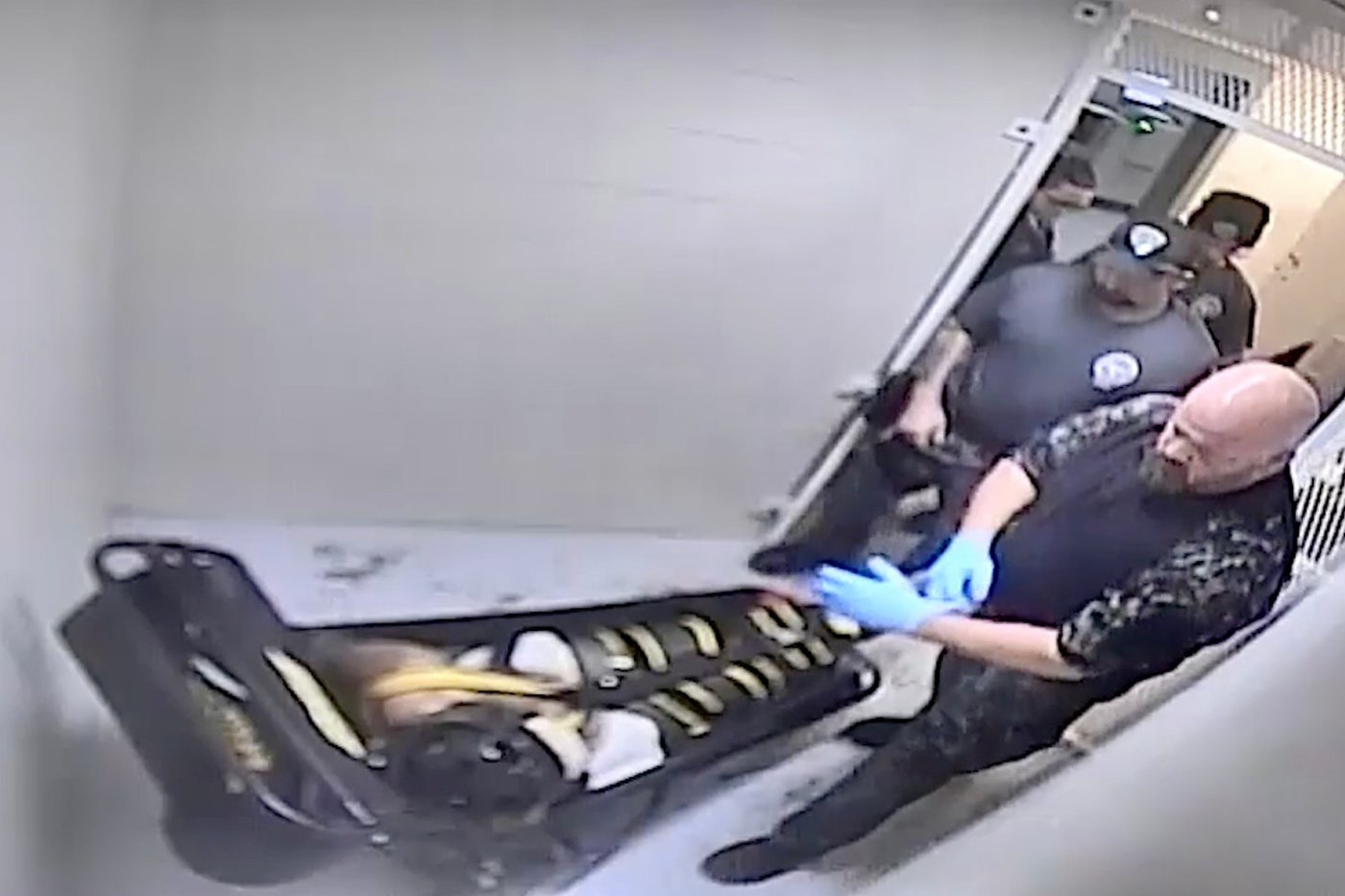 ICE's use of full-body restraints during deportations raises concerns over inhumane treatment | iNFOnews.ca ICE's use of full-body restraints during deportations raises concerns over inhumane treatment | iNFOnews.ca