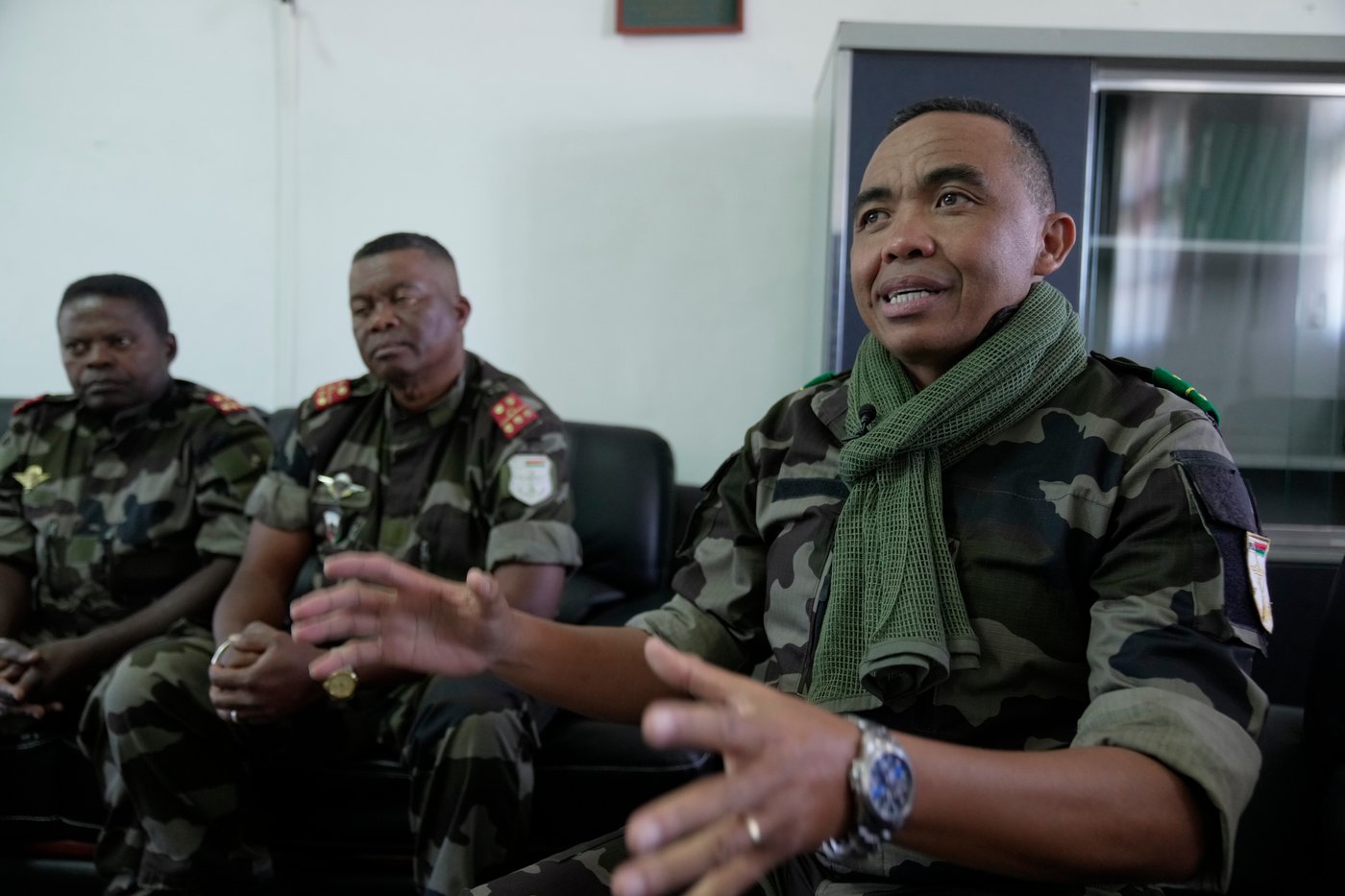 Leader of Madagascar's military rebellion tells AP he is 'taking the position of president' | iNFOnews.ca Leader of Madagascar's military rebellion tells AP he is 'taking the position of president' | iNFOnews.ca