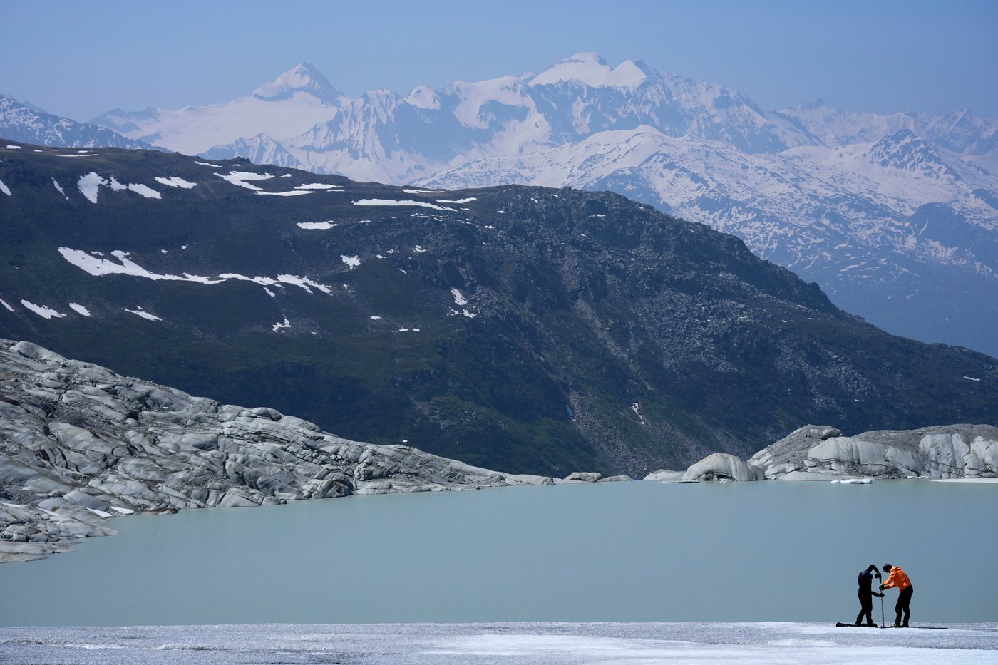 Swiss glaciers shrank 3% this year, the fourth-biggest retreat on record, experts say | iNFOnews.ca