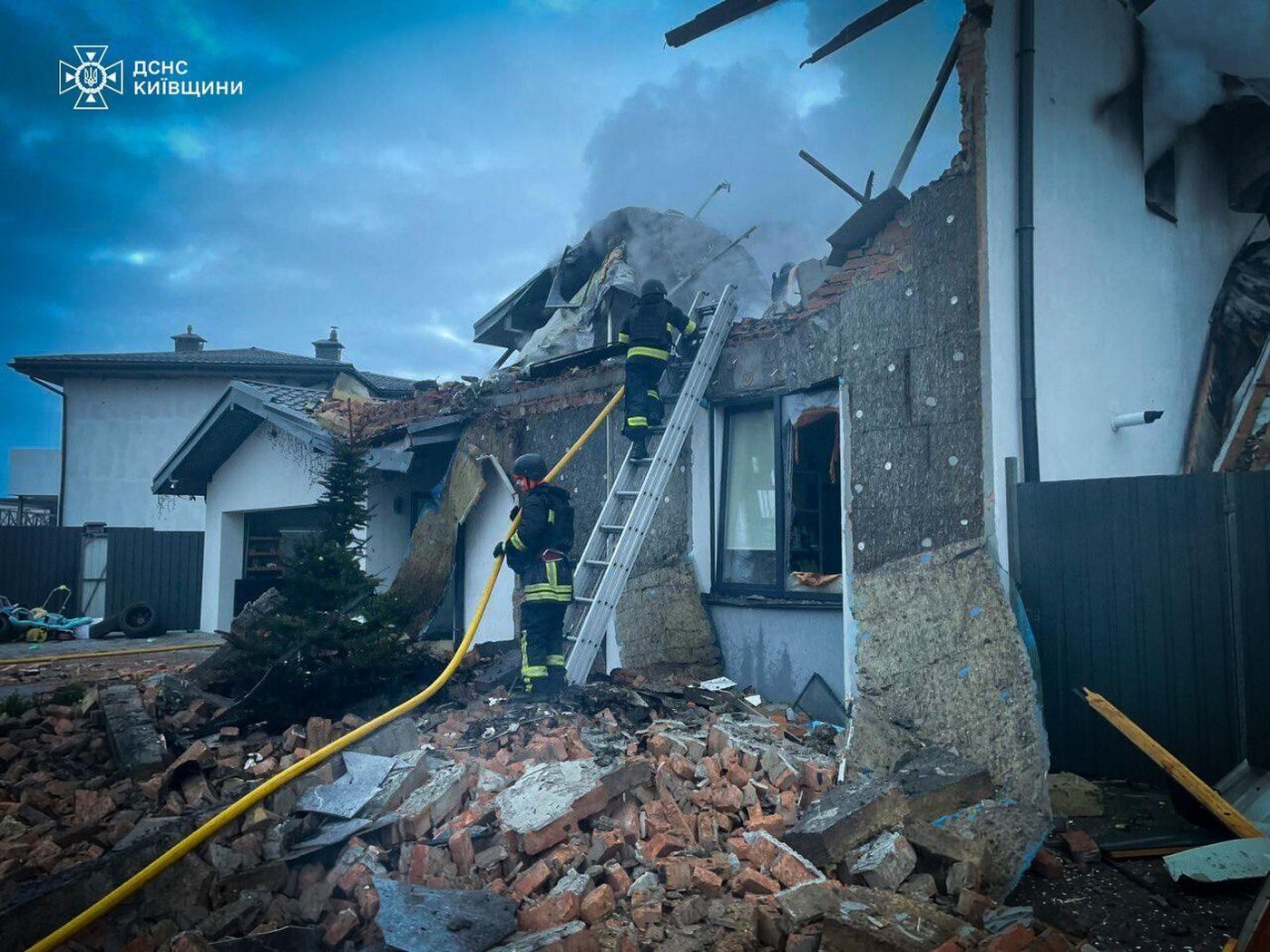 Key issues unresolved in US-Ukraine talks on ending Russia's war, according to Zelenskyy | iNFOnews.ca