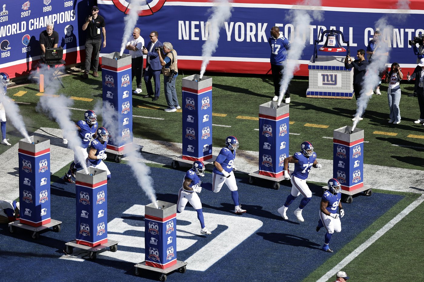 Koch family agrees to buy a 10% stake in the NFL's New York Giants, AP source says | iNFOnews.ca Koch family agrees to buy a 10% stake in the NFL's New York Giants, AP source says | iNFOnews.ca