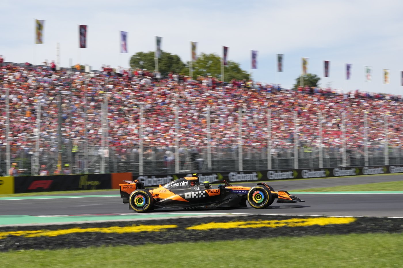 Verstappen looks bored as McLaren team orders dominate Italian Grand Prix post-race chat | iNFOnews.ca Verstappen looks bored as McLaren team orders dominate Italian Grand Prix post-race chat | iNFOnews.ca
