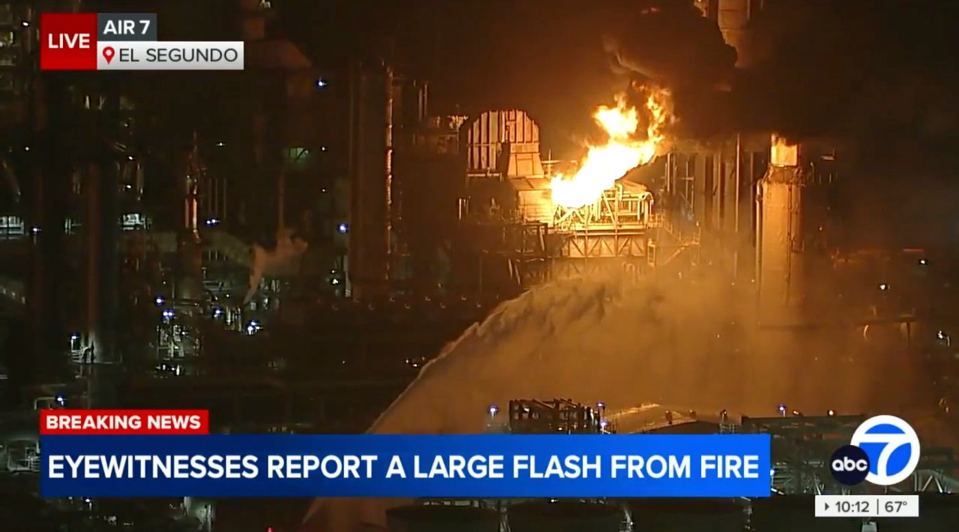 Massive fire erupts at Chevron refinery near Los Angeles | iNFOnews.ca