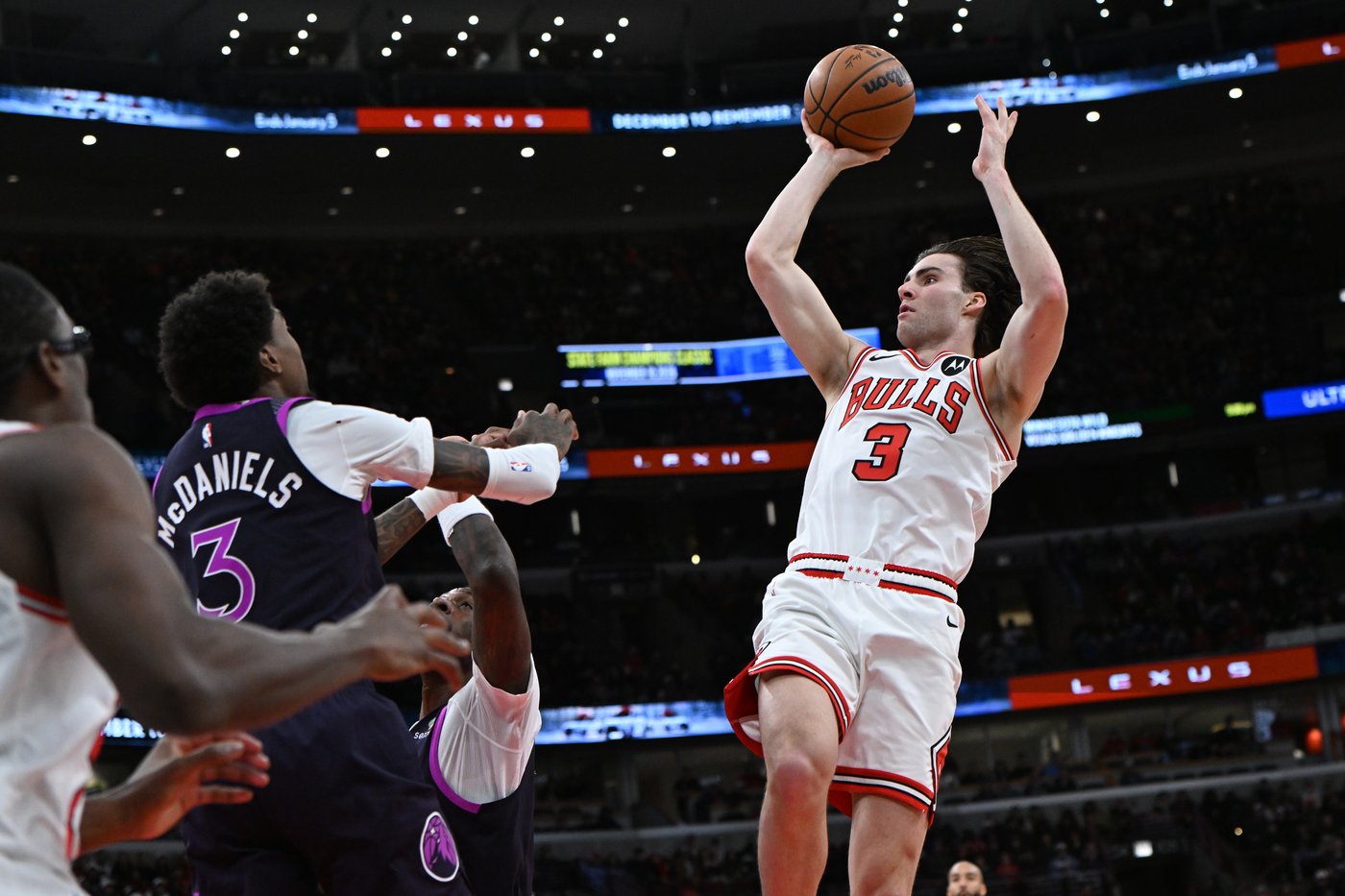 Reid scores 33 points, T-Wolves rout Bulls 136-101 after Chicago loses White, Giddey to injuries | iNFOnews.ca Reid scores 33 points, T-Wolves rout Bulls 136-101 after Chicago loses White, Giddey to injuries | iNFOnews.ca
