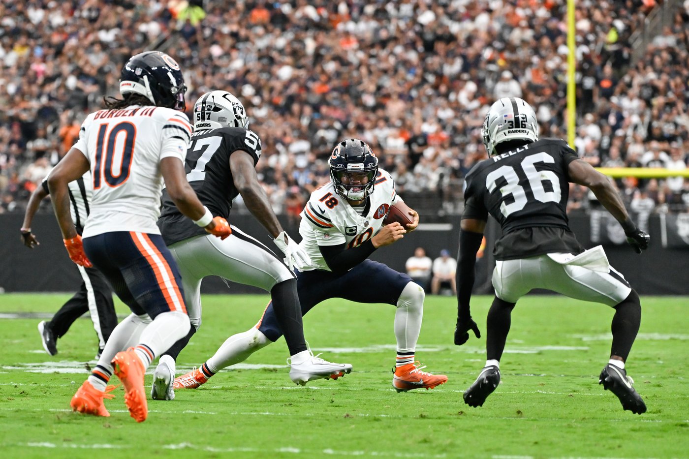 Jayden Daniels and Caleb Williams match up again 1 year after Hail Mary decided Bears-Commanders | iNFOnews.ca Jayden Daniels and Caleb Williams match up again 1 year after Hail Mary decided Bears-Commanders | iNFOnews.ca