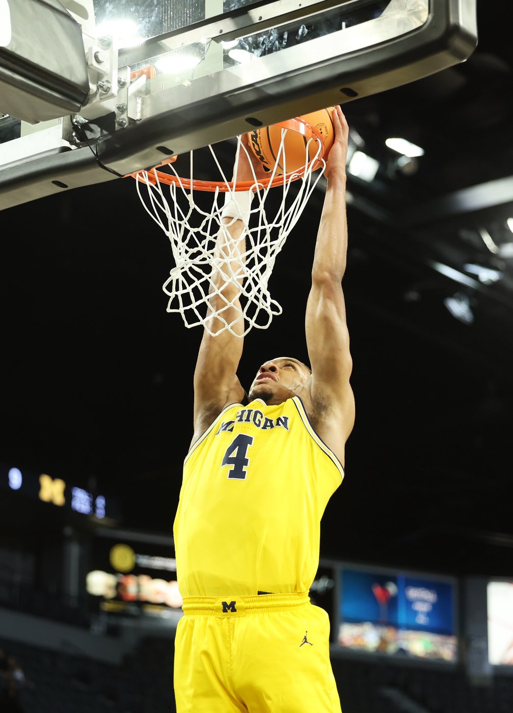 No. 7 Michigan routs No. 21 Auburn 102-72 in Players Era Championship | iNFOnews.ca No. 7 Michigan routs No. 21 Auburn 102-72 in Players Era Championship | iNFOnews.ca