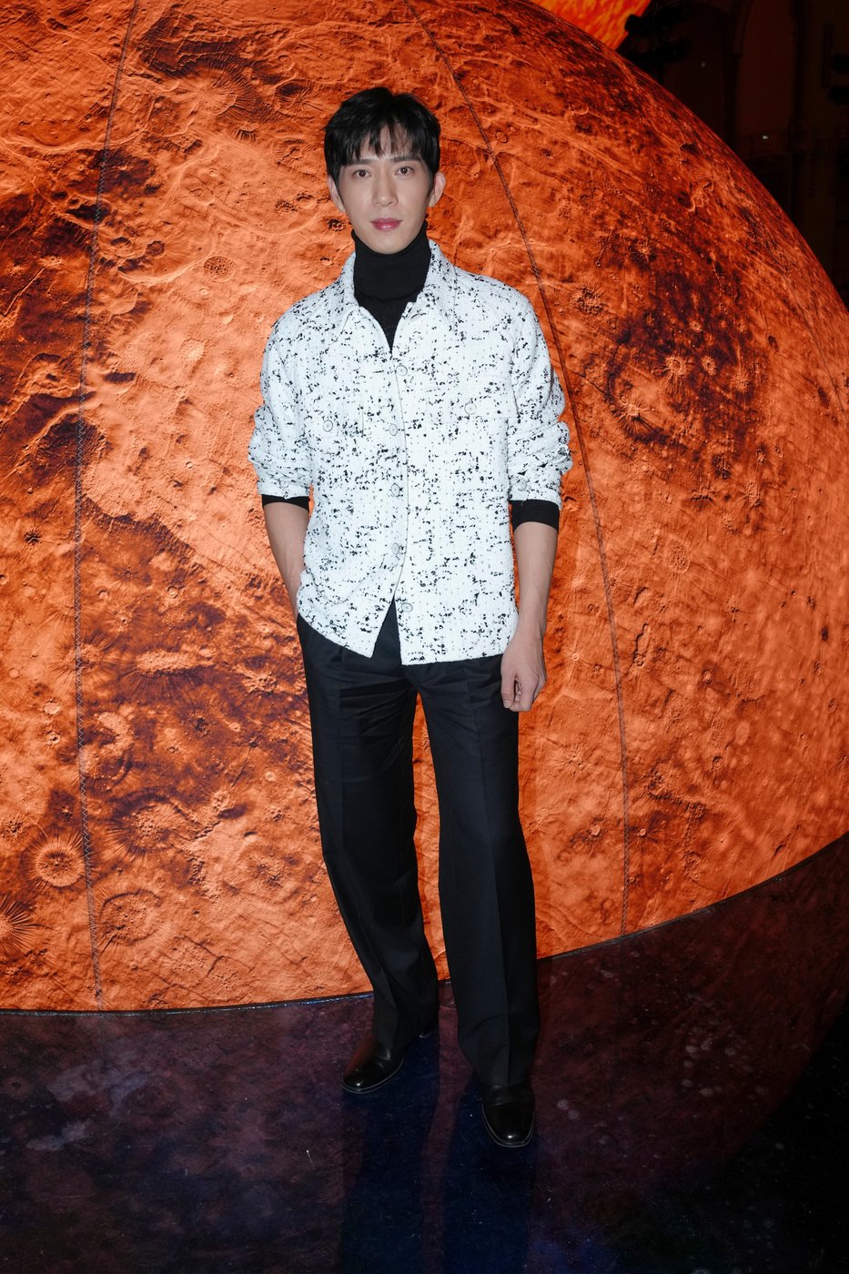 Showmanship returns at Chanel as designer Blazy debuts under a sky of planets | iNFOnews.ca