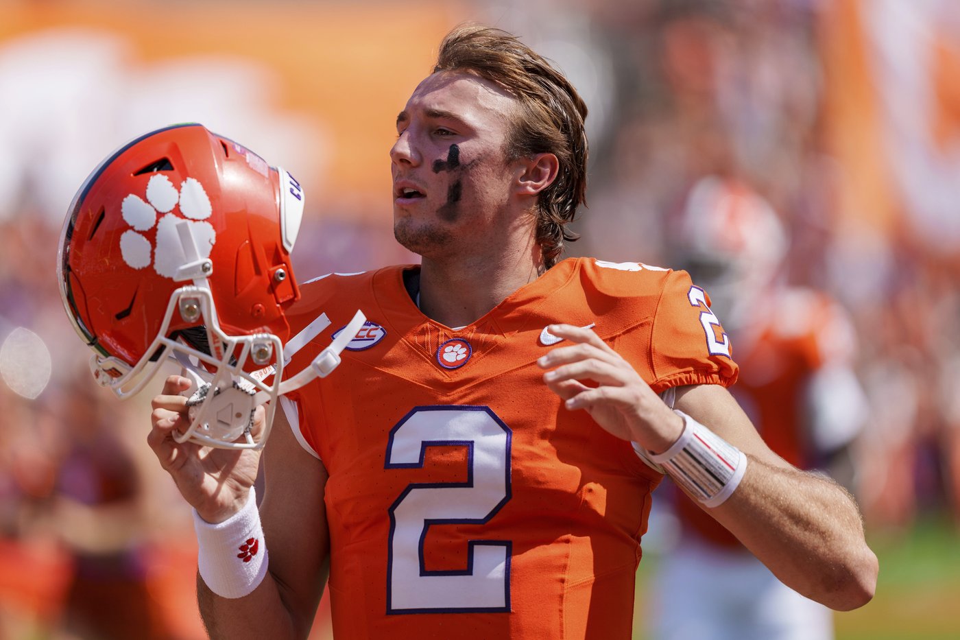 Angeli, Syracuse upset Clemson 34-21; Dabo Swinney off to worst start of his career | iNFOnews.ca