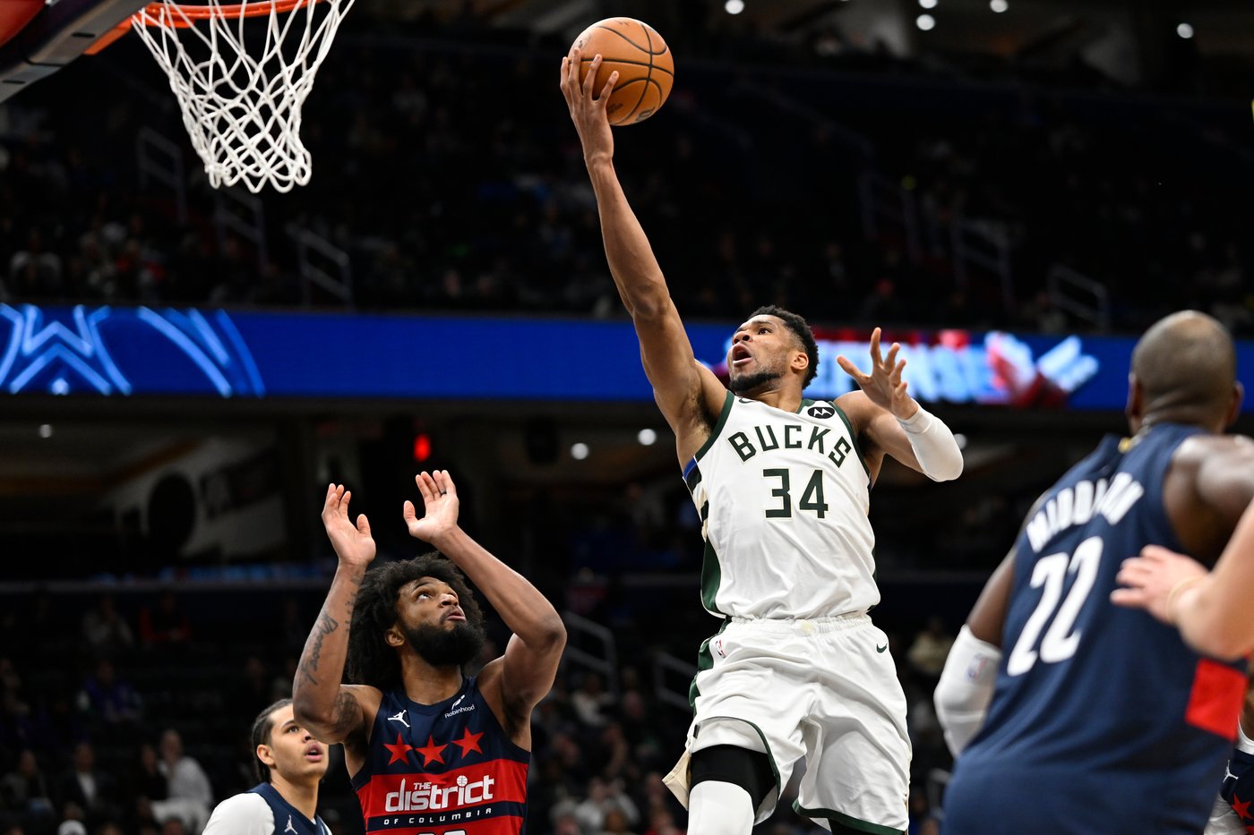 Bucks coach Doc Rivers disputes report that Antetokounmpo is talking with team about his future | iNFOnews.ca