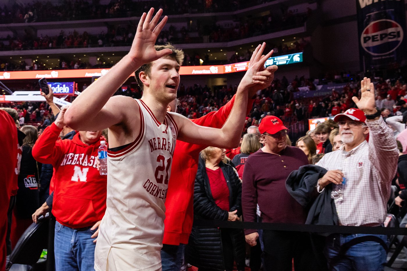 Nebraska basketball's stunning rise: Huskers crack top 10 for first time since 1966 | iNFOnews.ca
