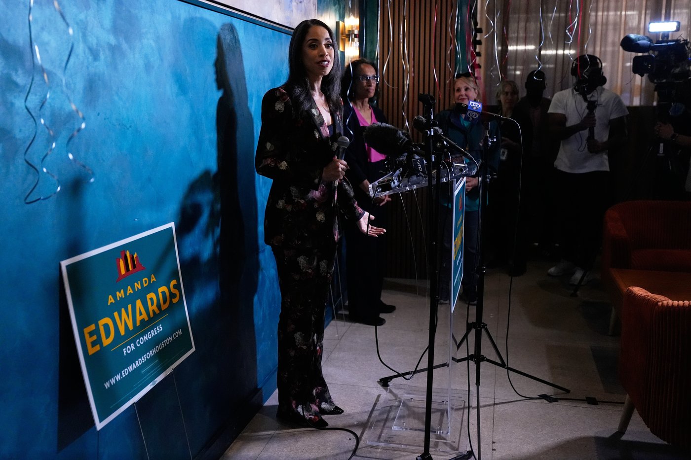 AP Decision Notes: What to expect in Texas' special congressional runoff | iNFOnews.ca AP Decision Notes: What to expect in Texas' special congressional runoff | iNFOnews.ca