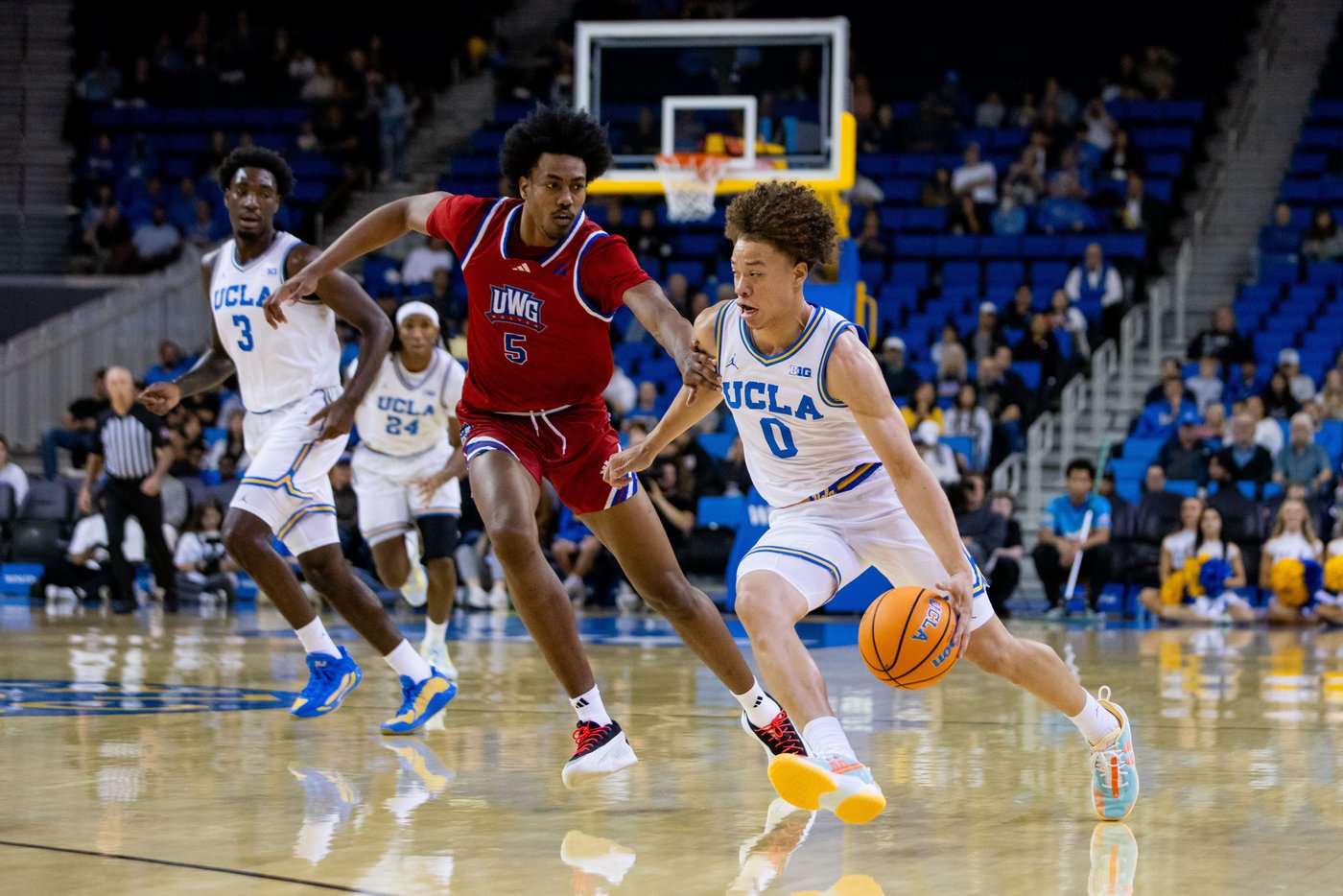 No. 15 UCLA overcomes West Georgia's early 3-point barrage to win 83-62 without Donovan Dent | iNFOnews.ca