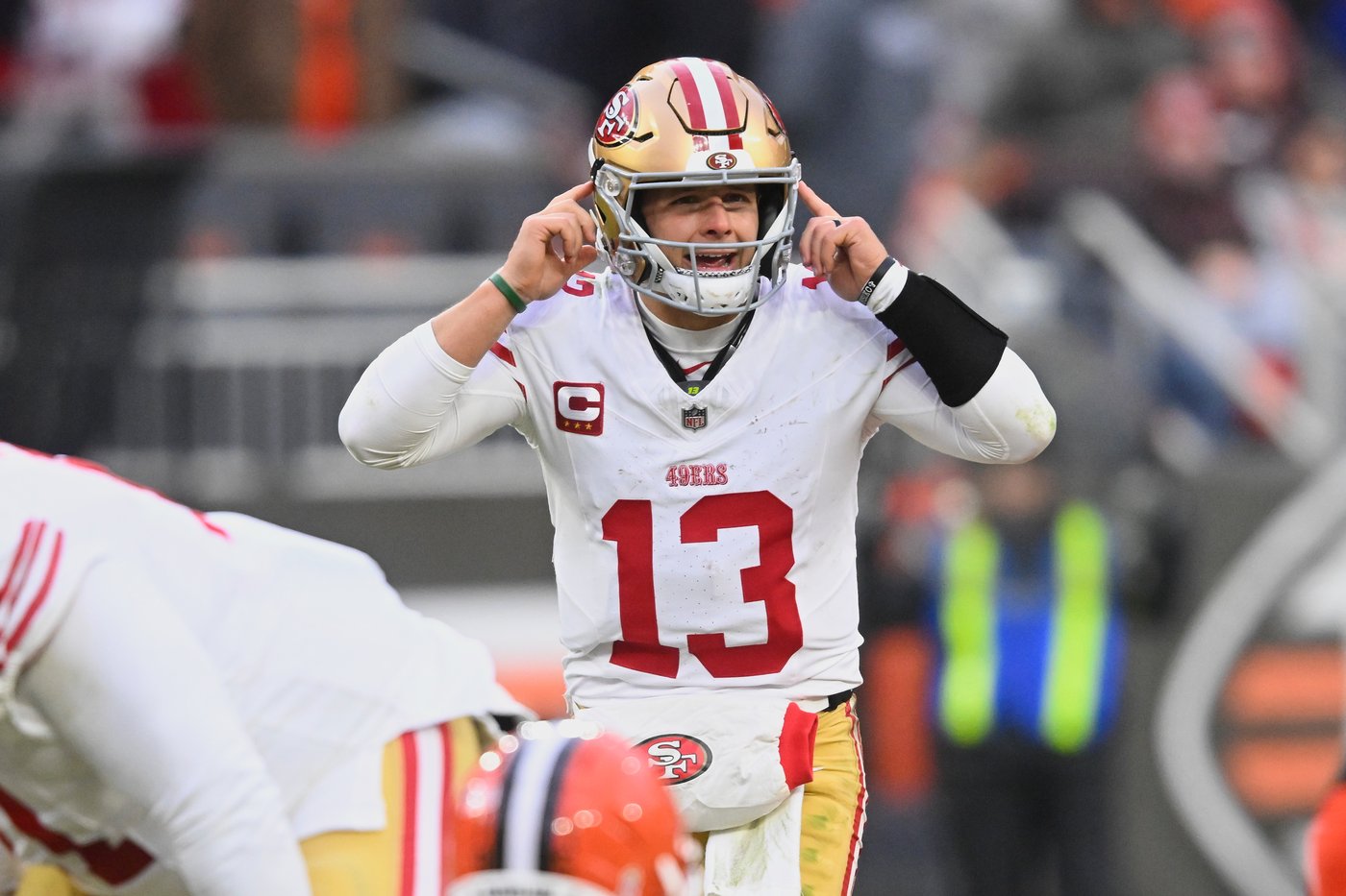 49ers coach Kyle Shanahan stays focused on Titans despite playoff buzz | iNFOnews.ca