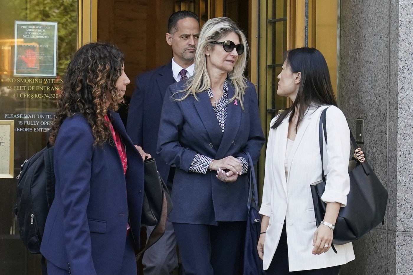 Bob Menendez's wife says she was ex-senator's 'puppet' as she gets 4½ years in prison for bribery | iNFOnews.ca