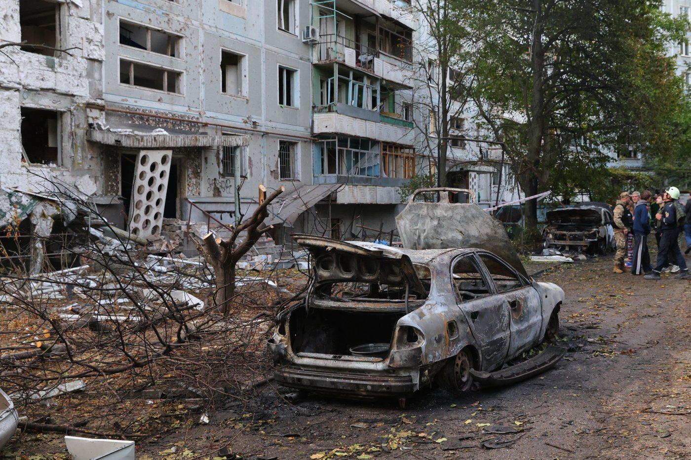 At least 5 dead in large-scale nighttime Russian strike on Ukraine | iNFOnews.ca
