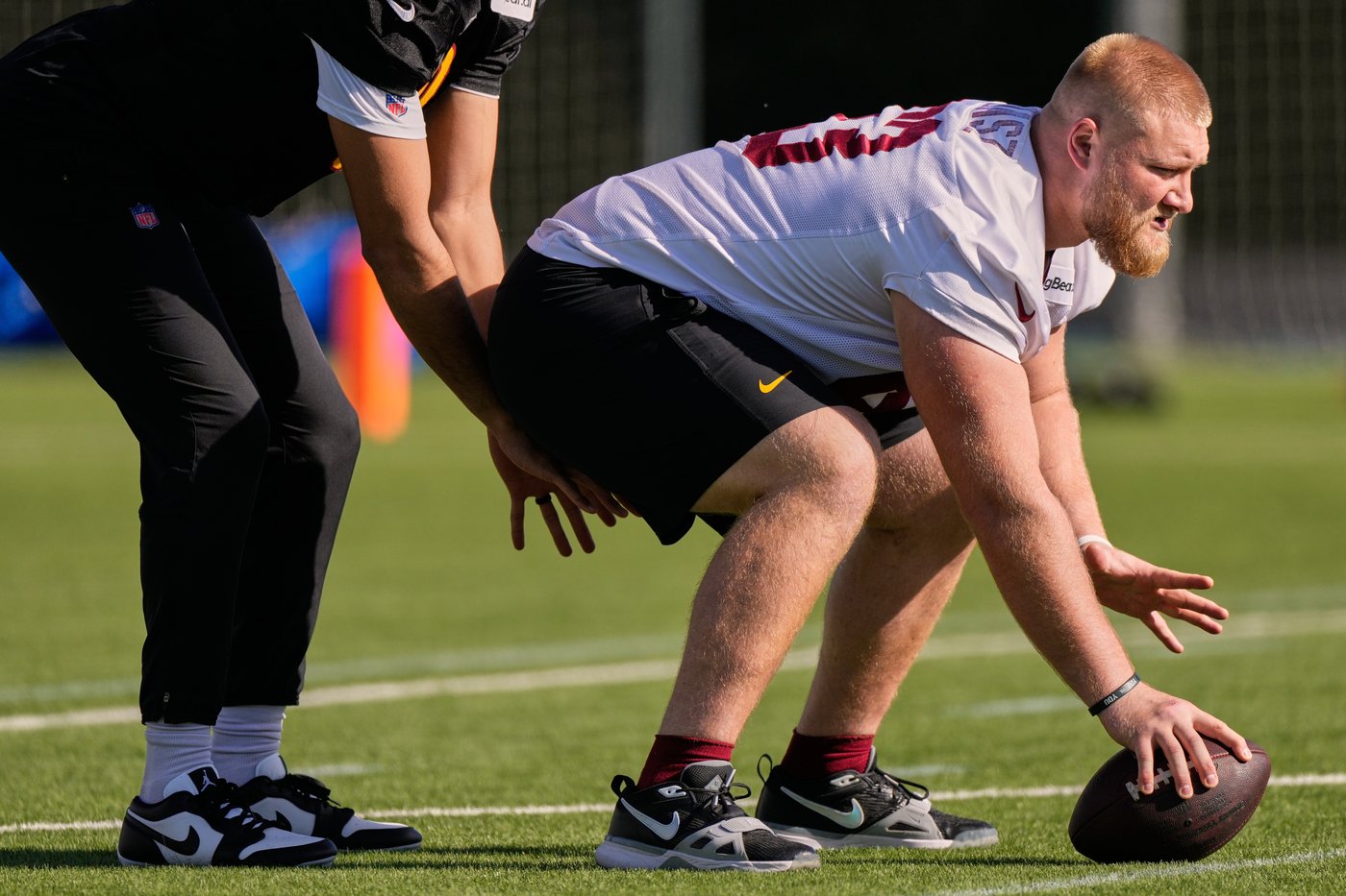 Kliff Kingsbury returns to Europe celebrating healthy Commanders offensive line | iNFOnews.ca