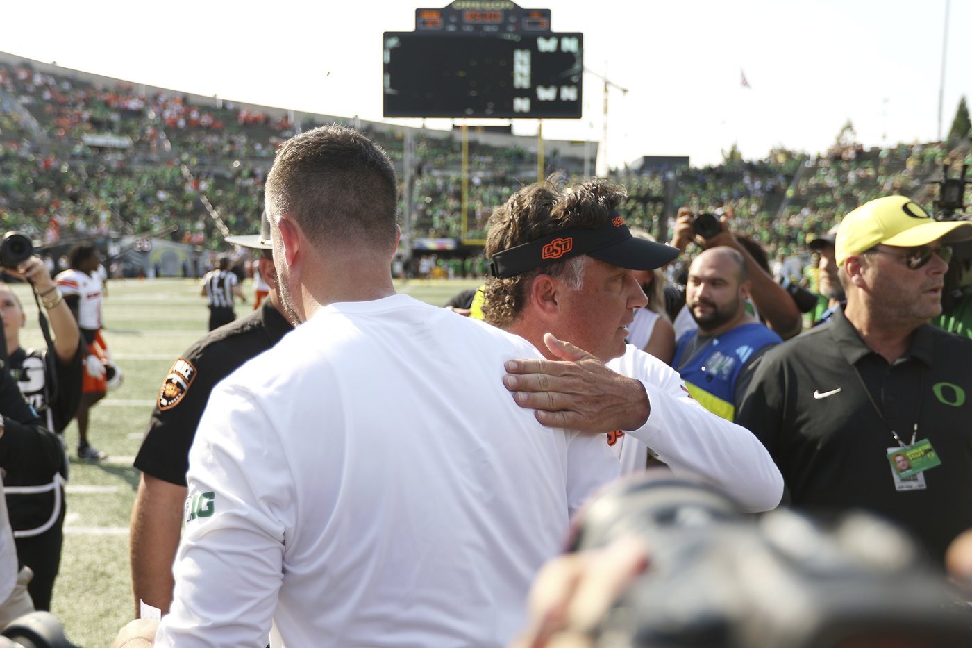 Oklahoma State fires football coach Mike Gundy after 20-plus years | iNFOnews.ca
