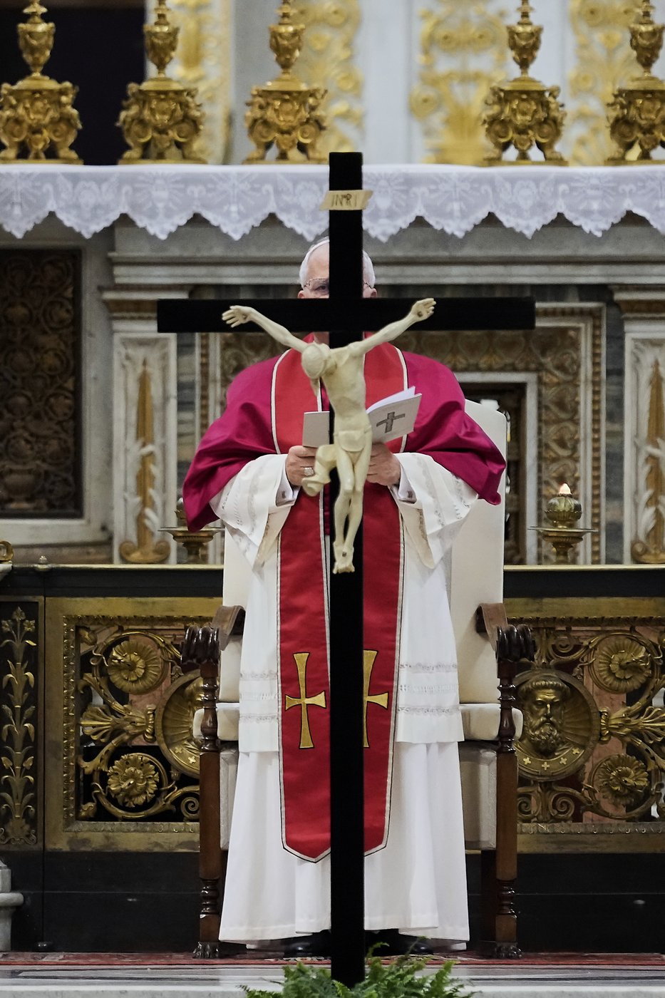 Pope honors 21st century martyrs: Christians killed by Islamic militants, mafias, Amazon ranchers | iNFOnews.ca