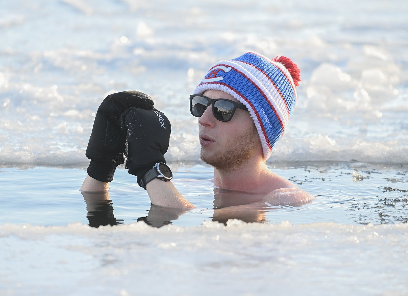 Montreal polar plunge fans want access to beach along St. Lawrence River | iNFOnews.ca
