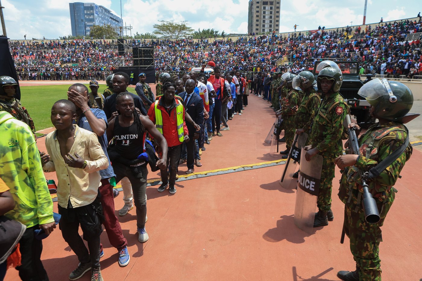 Heavy security after deadly violence in Kenya as thousands turn out to mourn former PM Odinga | iNFOnews.ca