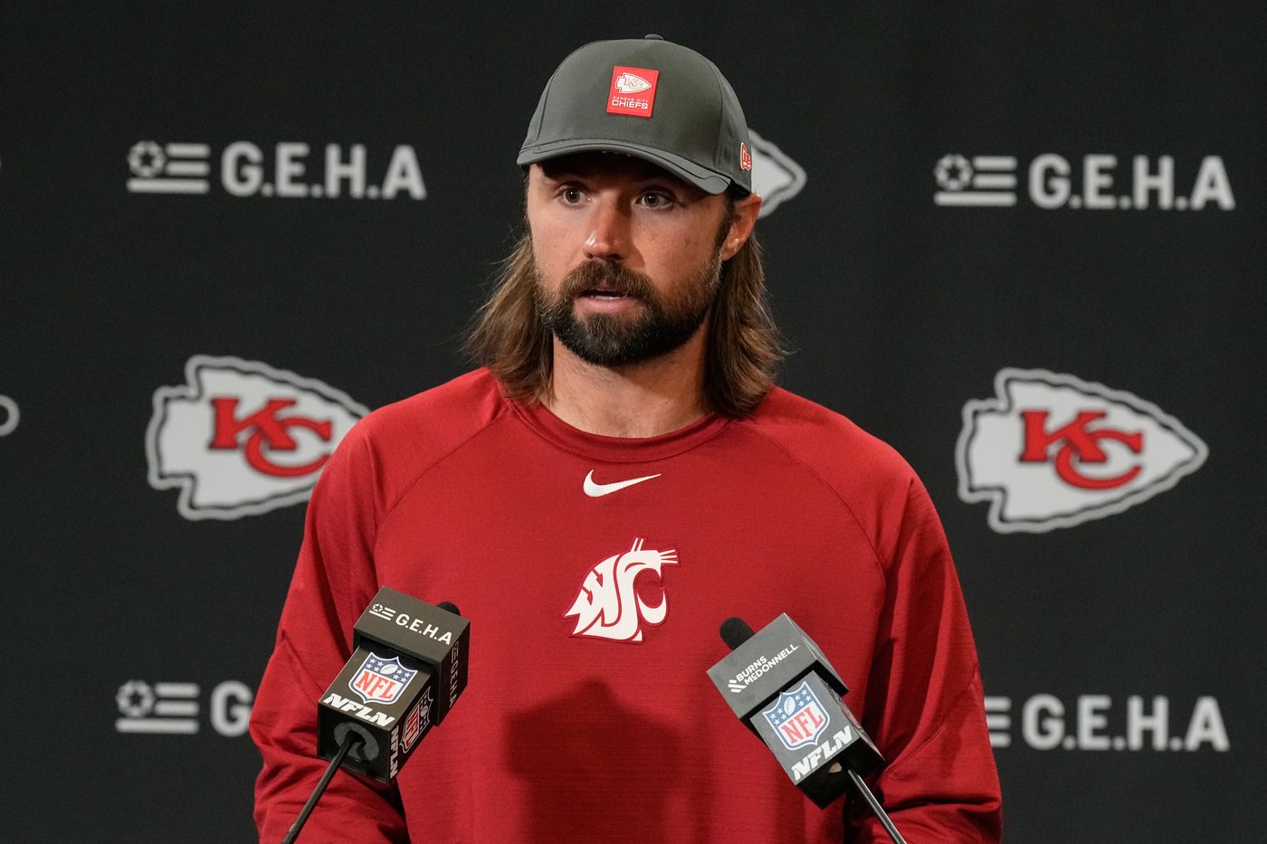 Chiefs' Patrick Mahomes begins rehab after knee surgery with eye on Week 1 return in 2026 | iNFOnews.ca Chiefs' Patrick Mahomes begins rehab after knee surgery with eye on Week 1 return in 2026 | iNFOnews.ca