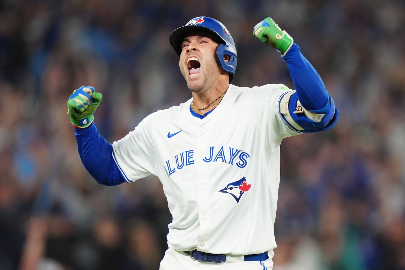 Photo Gallery: Blue Jays advance to World Series with 4-3 win over the Mariners | iNFOnews.ca