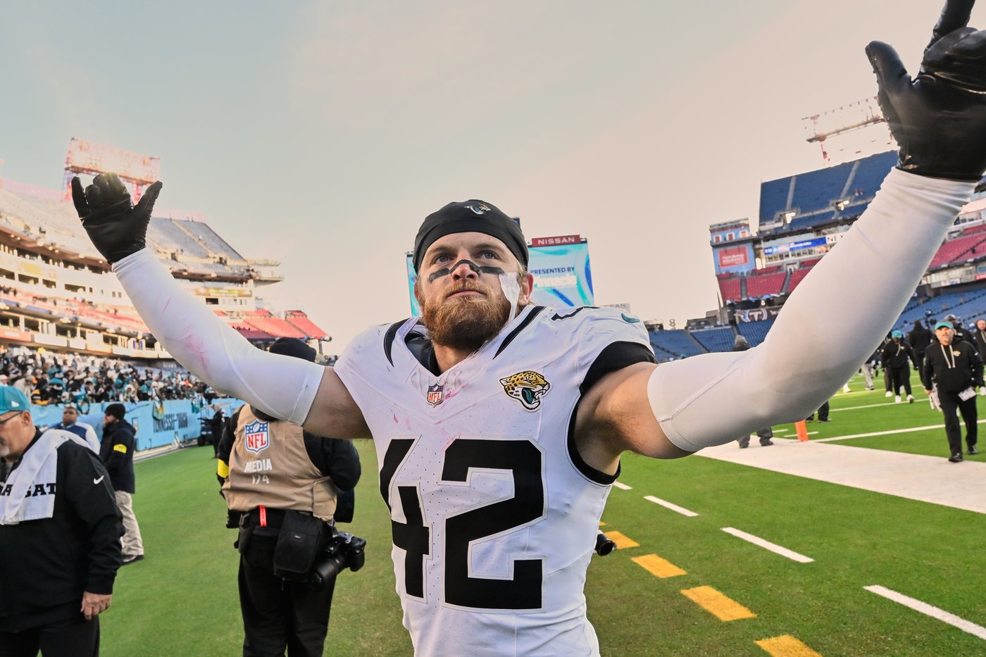 Colts and Jaguars, both 8-4, meet with the AFC South lead at stake | iNFOnews.ca