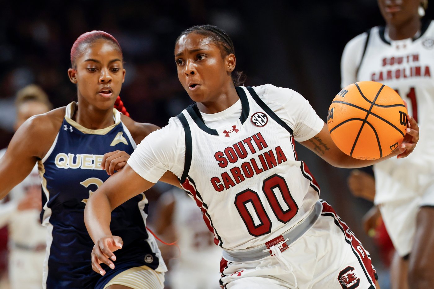 Edwards, Latson lead No. 2 South Carolina for most points under Staley in 121-49 romp over Queens | iNFOnews.ca