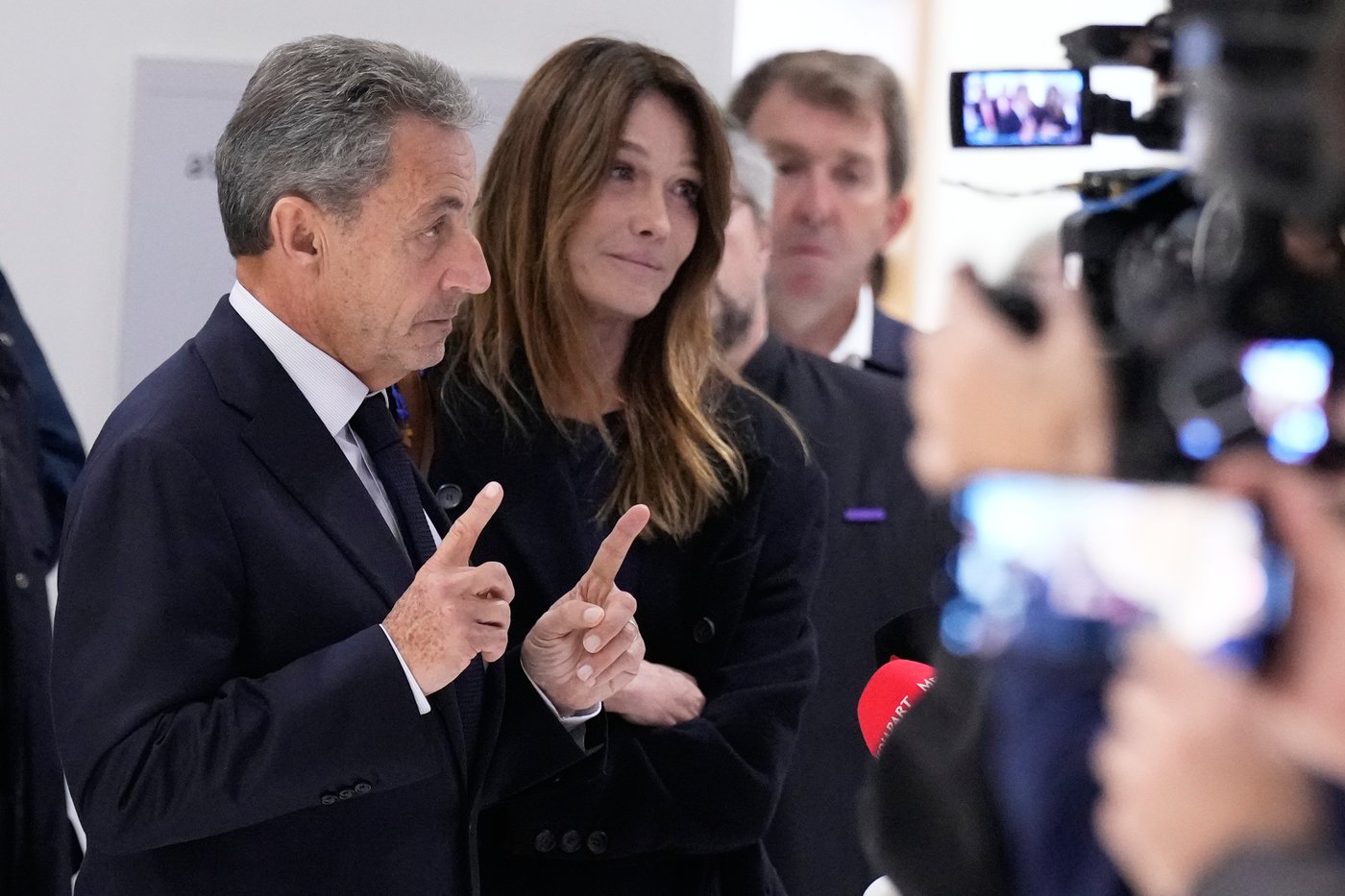 Paris court sentences Nicolas Sarkozy to 5 years in prison for criminal conspiracy in Libya case | iNFOnews.ca