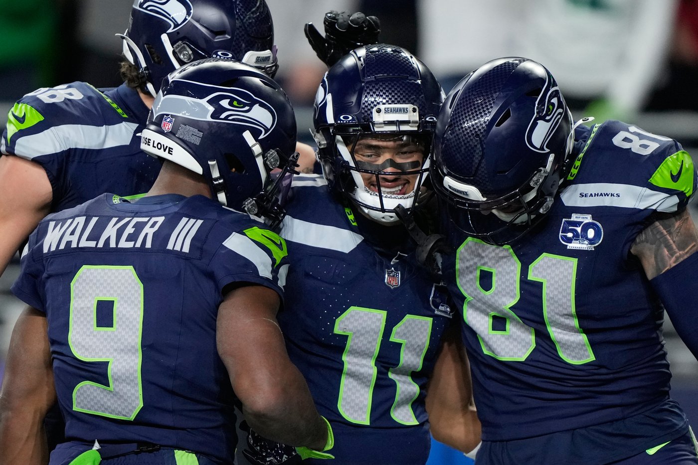 Seahawks dominate 49ers from opening kick, advance to NFC title game with 41-6 win | iNFOnews.ca