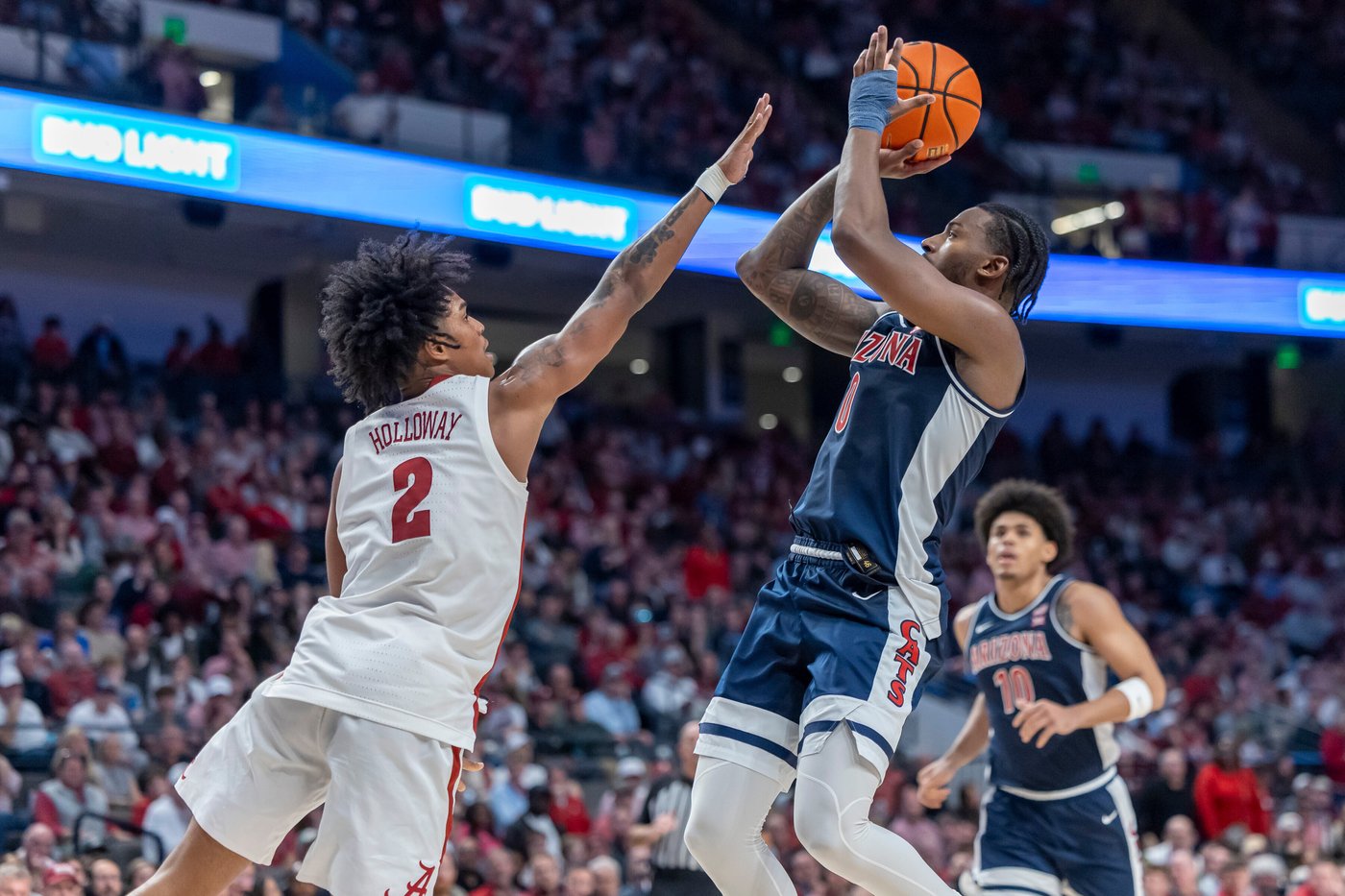 Burries scores 28 points as No. 1 Arizona rallies from halftime deficit to beat No. 12 Alabama 96-75 | iNFOnews.ca Burries scores 28 points as No. 1 Arizona rallies from halftime deficit to beat No. 12 Alabama 96-75 | iNFOnews.ca