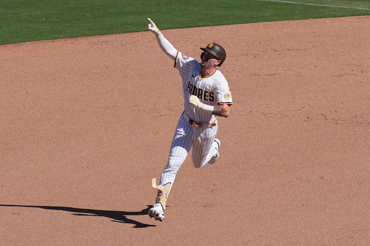 Chourio, Mears help the Brewers beat the Padres 3-1 to avoid a 3-game sweep | iNFOnews.ca