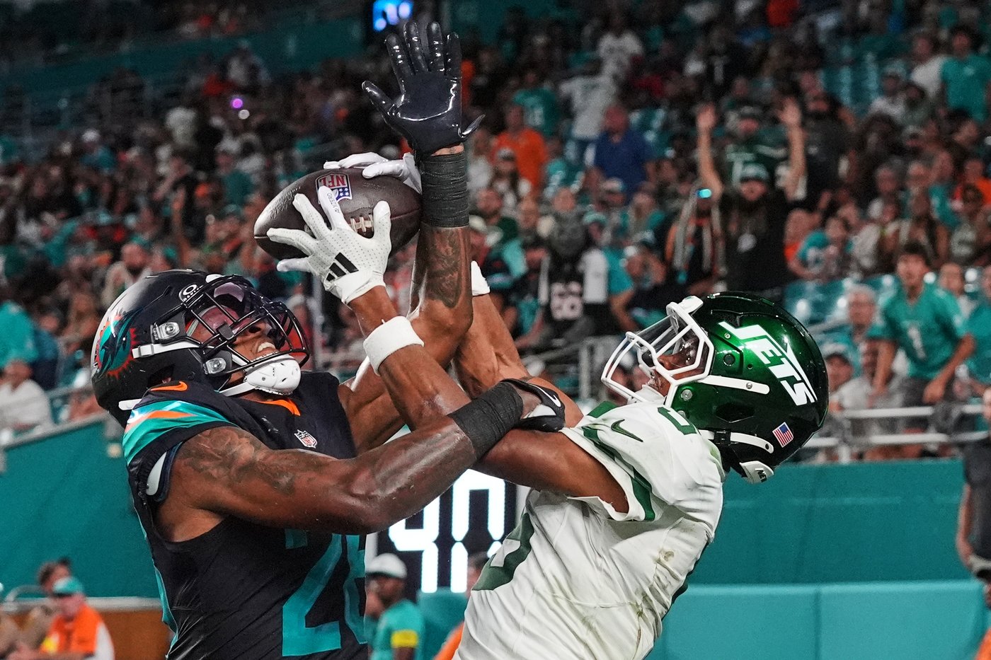 Jets making plenty of mistakes during 0-4 start, but say some calls by officials aren't helping | iNFOnews.ca