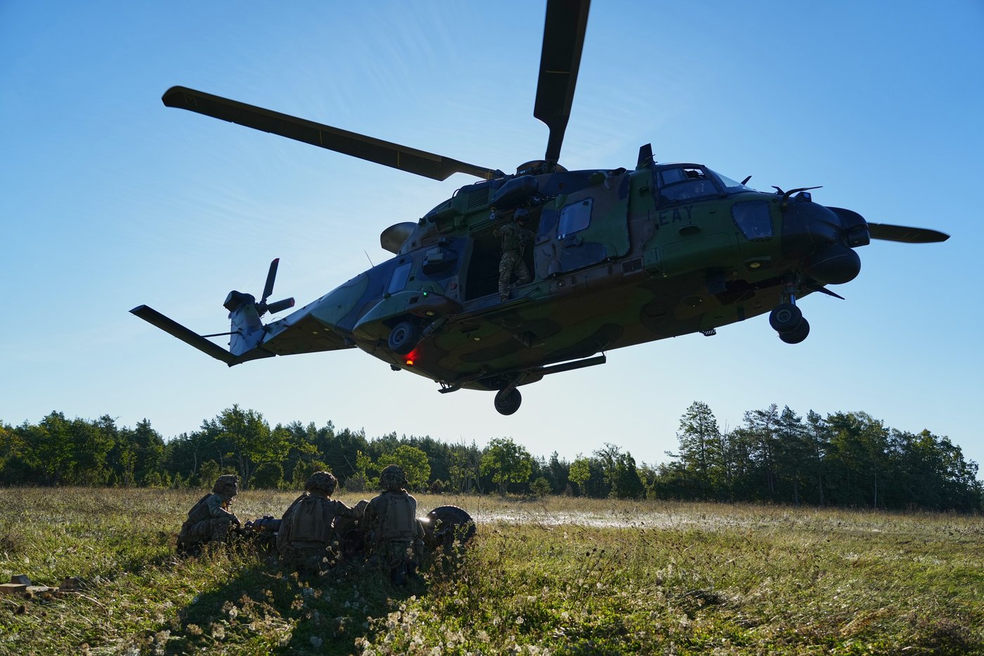 Airspace violations force NATO to tread a tightrope, deterring Russia without hiking tensions | iNFOnews.ca