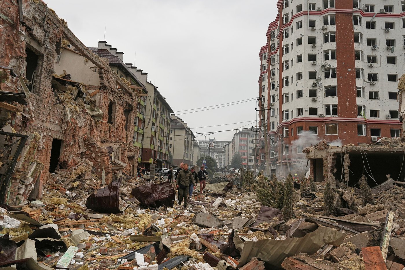 Large Russian drone and missile attack on Kyiv kills 4 and wounds at least 10 | iNFOnews.ca