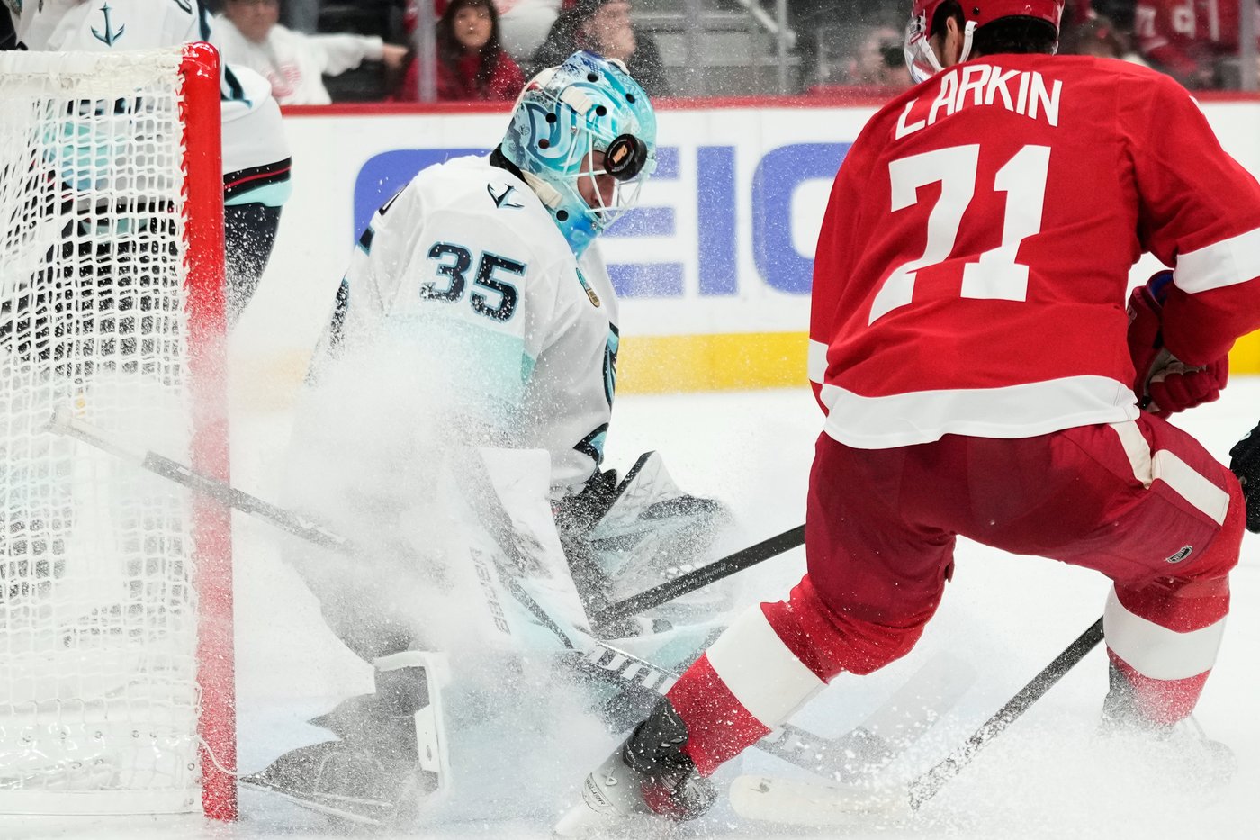 Red Wings rookie Nate Danielson has goal and assist for first NHL points in 4-2 win over Kraken | iNFOnews.ca