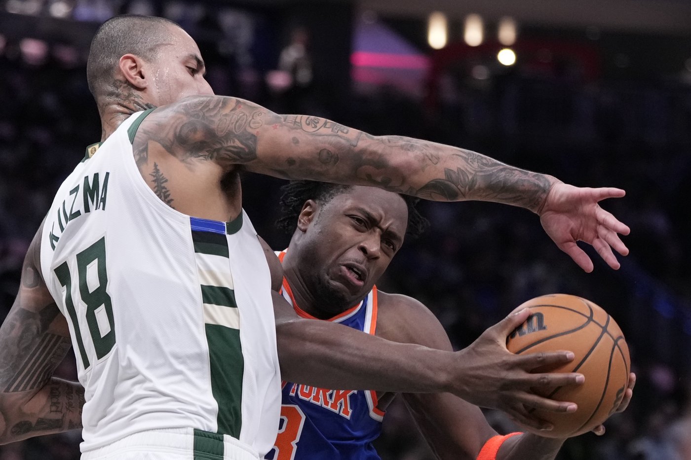 Antetokounmpo scores 37, Rollins adds 25 in Bucks' 121-111 victory over Knicks | iNFOnews.ca Antetokounmpo scores 37, Rollins adds 25 in Bucks' 121-111 victory over Knicks | iNFOnews.ca