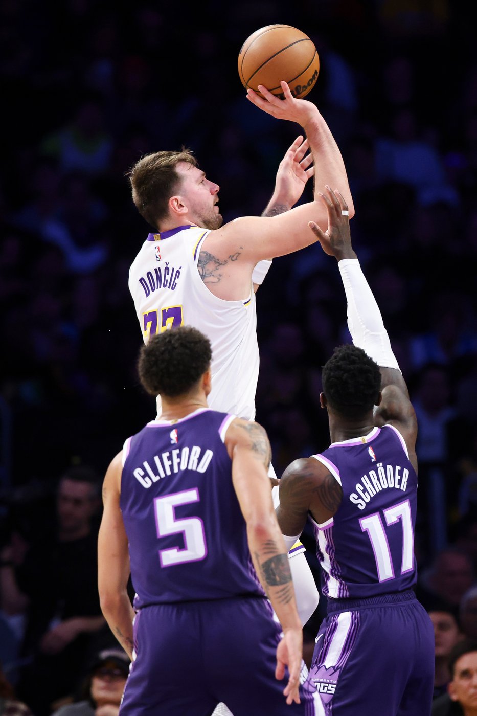 Kings' Dennis Schroder suspended for 3 games after off-court confrontation | iNFOnews.ca Kings' Dennis Schroder suspended for 3 games after off-court confrontation | iNFOnews.ca