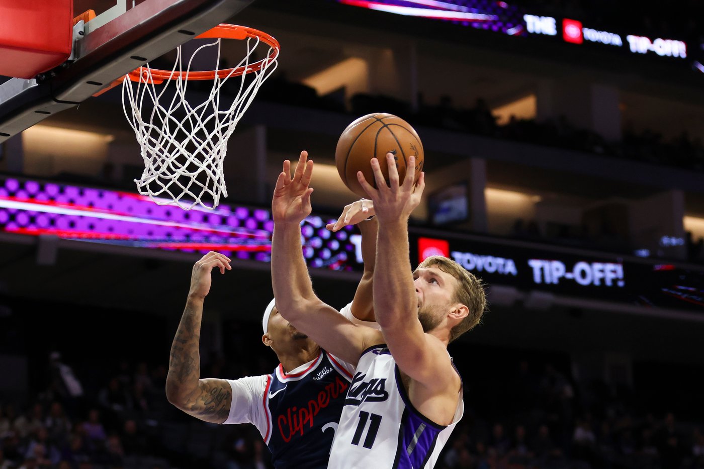 Kings' Domantas Sabonis to miss start of season with hamstring injury | iNFOnews.ca Kings' Domantas Sabonis to miss start of season with hamstring injury | iNFOnews.ca