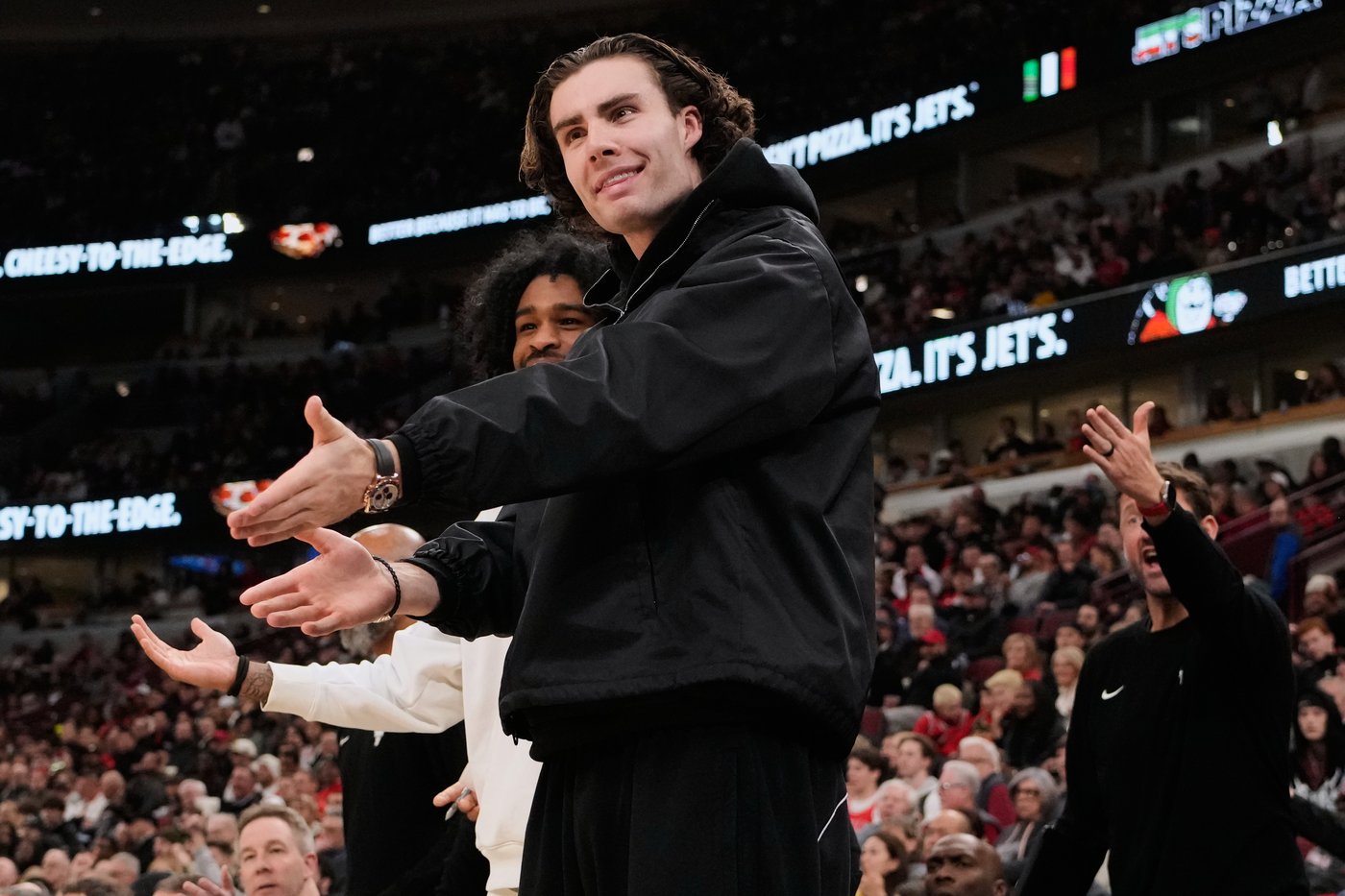 Bulls guard Josh Giddey misses game against Spurs with sprained ankle | iNFOnews.ca