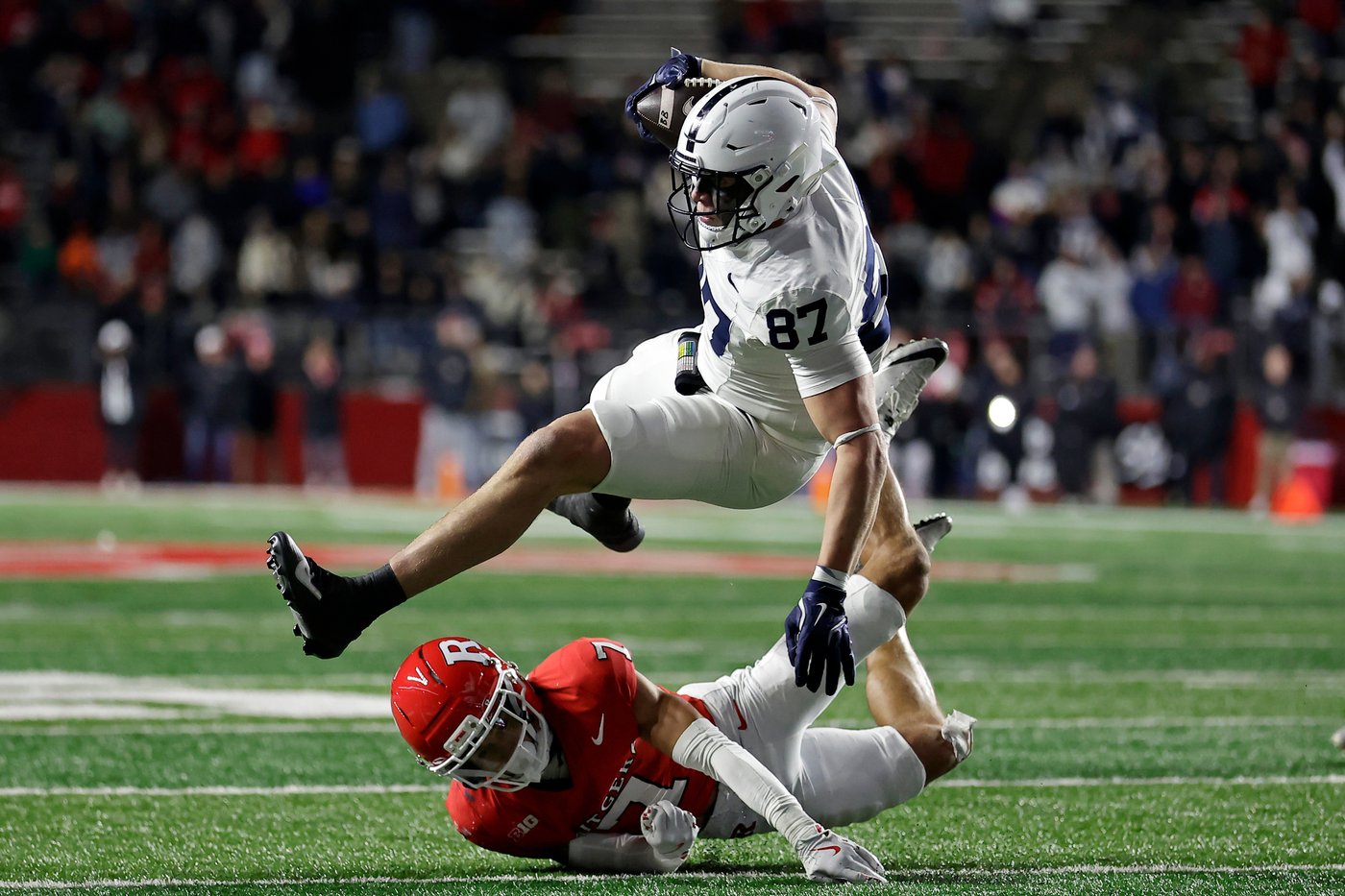 Penn State rallies to beat Rutgers 40-36 for the 18th straight time | iNFOnews.ca