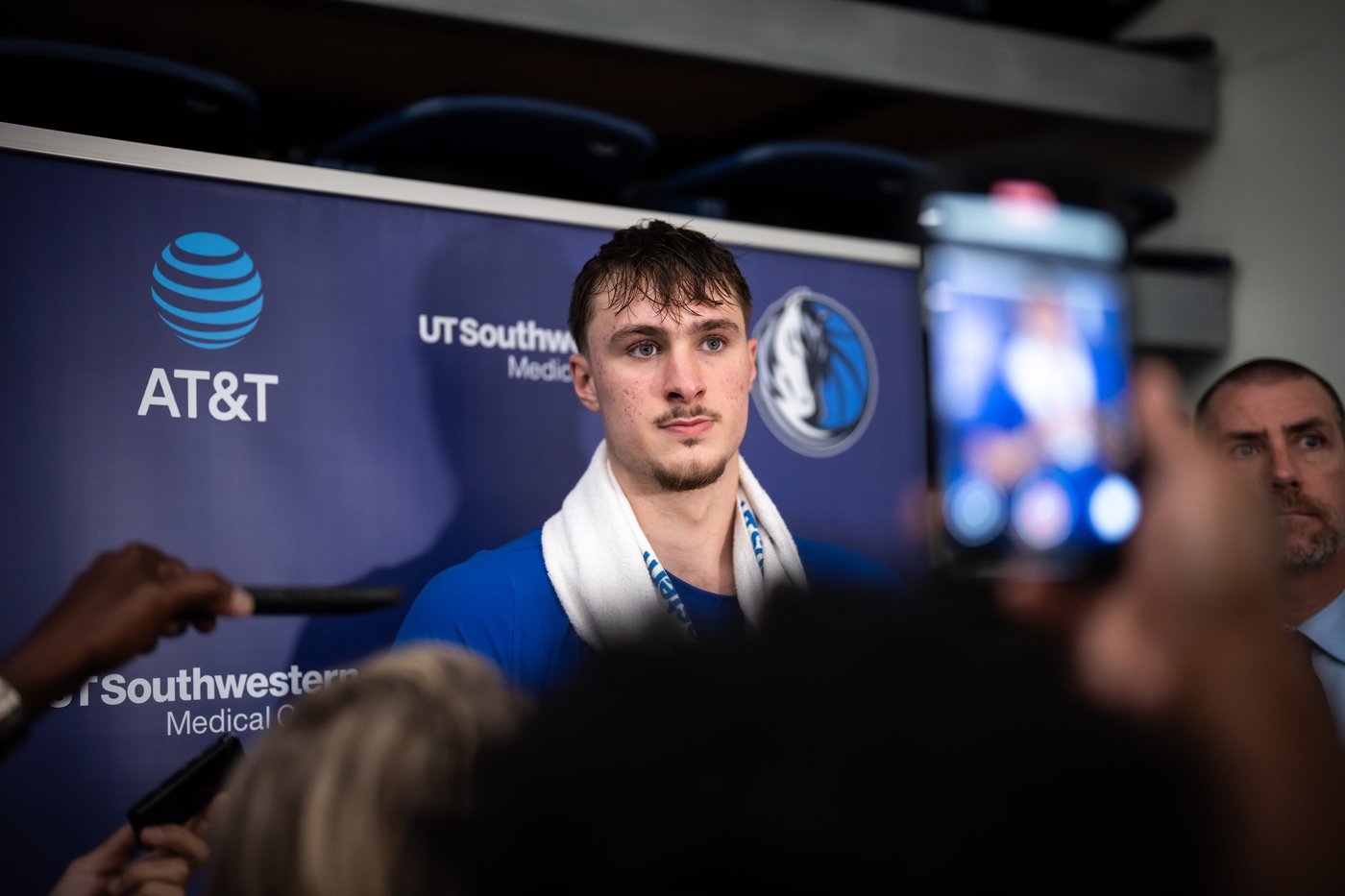 Top draft pick Cooper Flagg flying at Dallas Mavericks training camp | iNFOnews.ca
