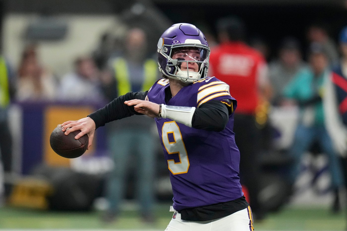 Vikings will wait and see on McCarthy as the '26 starter, aim for 'most talented and deep' QB room | iNFOnews.ca