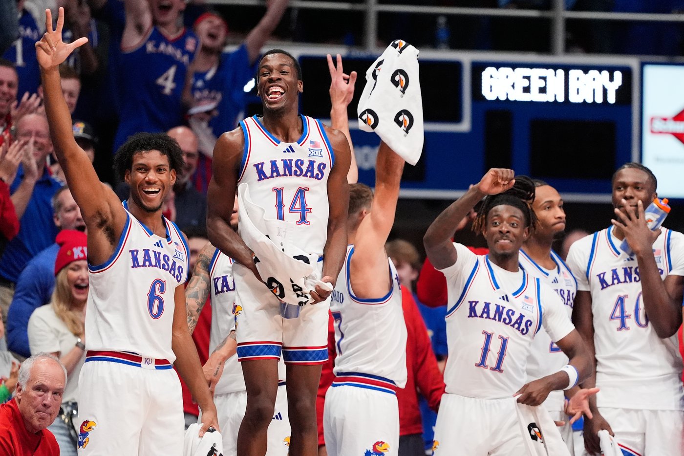 Peterson scores 21 points in 22 minutes in debut to lead No. 19 Kansas past Green Bay 94-51 | iNFOnews.ca Peterson scores 21 points in 22 minutes in debut to lead No. 19 Kansas past Green Bay 94-51 | iNFOnews.ca