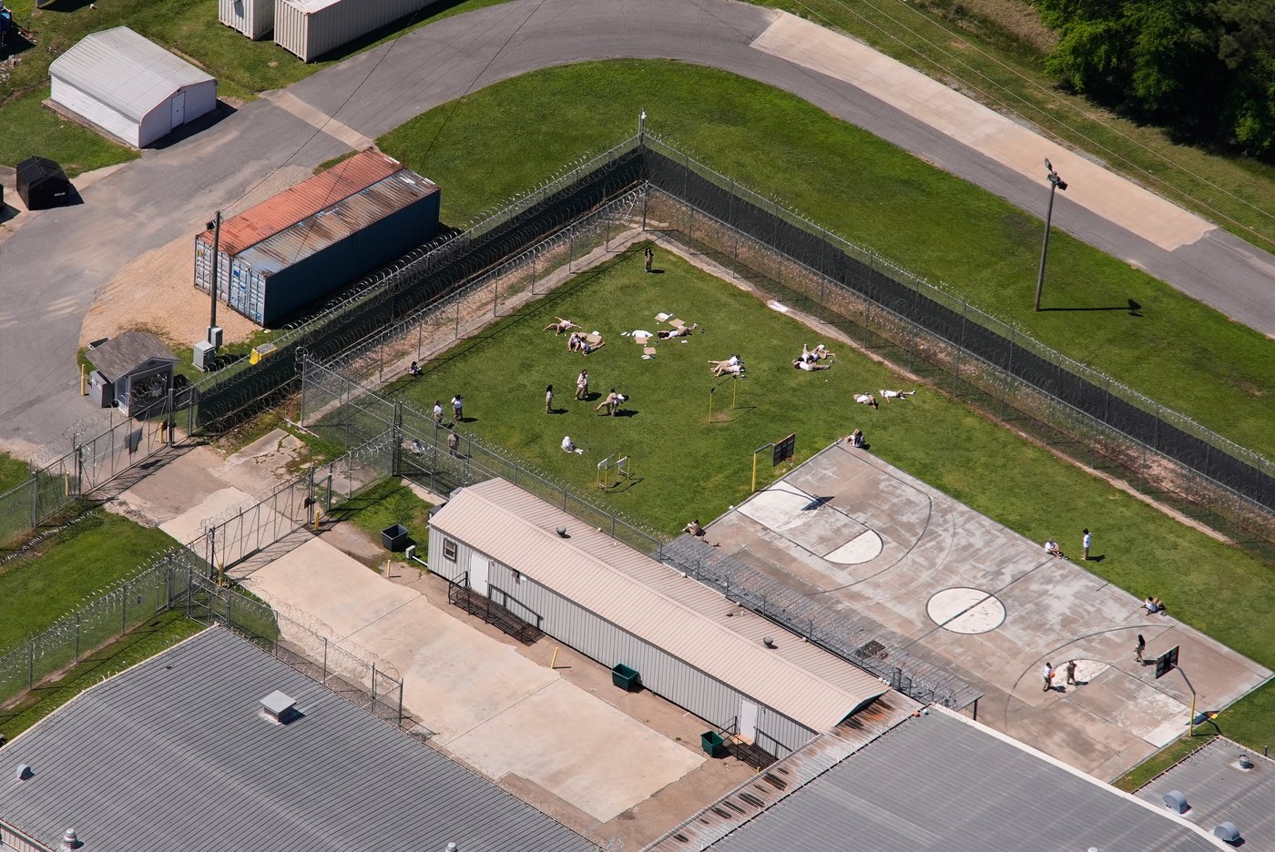 Louisiana jury awards more than $40 million to family of man who died in privately-run jail | iNFOnews.ca Louisiana jury awards more than $40 million to family of man who died in privately-run jail | iNFOnews.ca