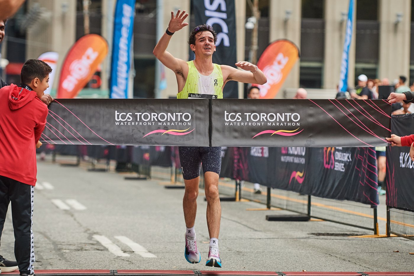 Photo Gallery: Toronto Waterfront Marathon | iNFOnews.ca