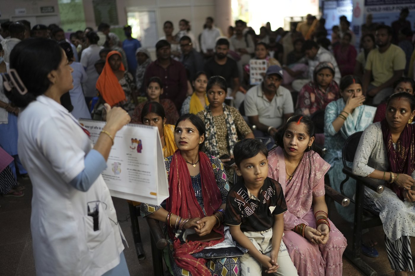 PHOTO ESSAY: Newborn caregiving programs help ease parenting in India | iNFOnews.ca